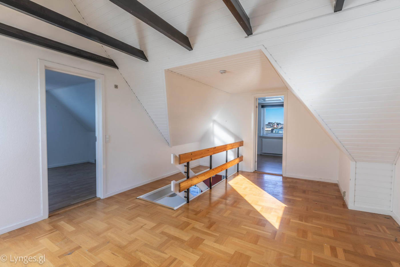 Будинок, 1345 м², 535 500$ — FAKTOR